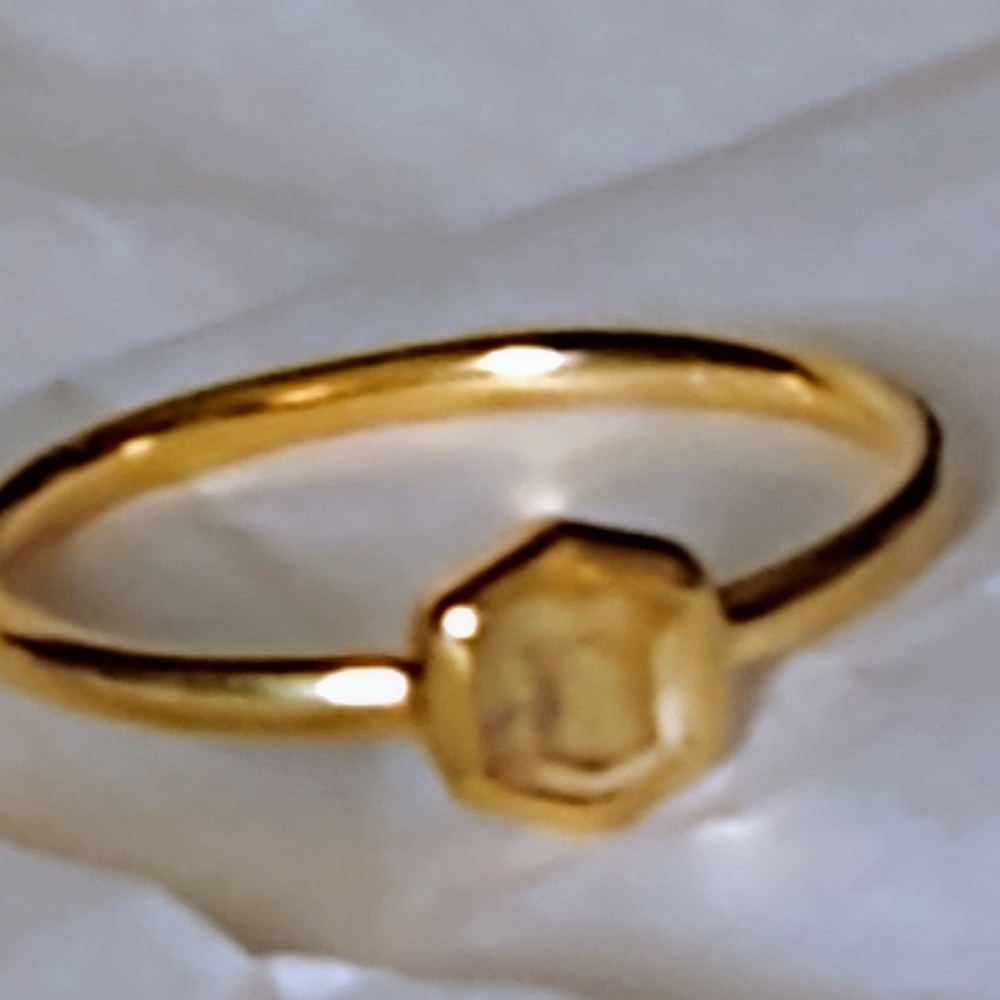 Davie 18 karat gold vermeil band ring in light citrine.